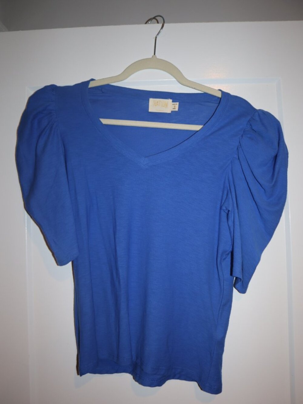 NATION LTD Blue V-Neck Puff Sleeve Tee Top Size Small